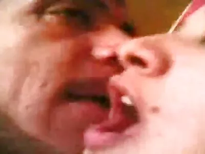 Blake Blossom bekommt reife hausfrauen porno ihre leckere Muschi geleckt und tief gefickt