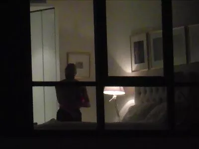 Alexa Grace fickt ihren Lover reife hausfrauen porno im Wohnzimmer