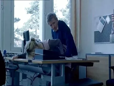 Kleine blonde Schlampe Kiara Cole wird mit ihrem Höschen gefickt sexfilme von alten frauen