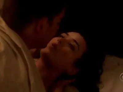 Vollbusige Brünette reife frauen sexfilme kann jeden Typen ficken