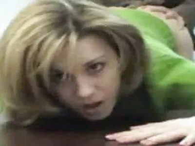 Die attraktive Brünette Lexi Luna sieht mit Sperma im Gesicht sexfilme mit älteren frauen viel besser aus