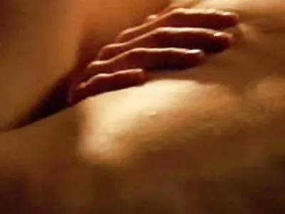 Gia Derza wird tief gefickt, nachdem sie Mick einen schönen Blowjob gegeben hat porno filme von reifen frauen